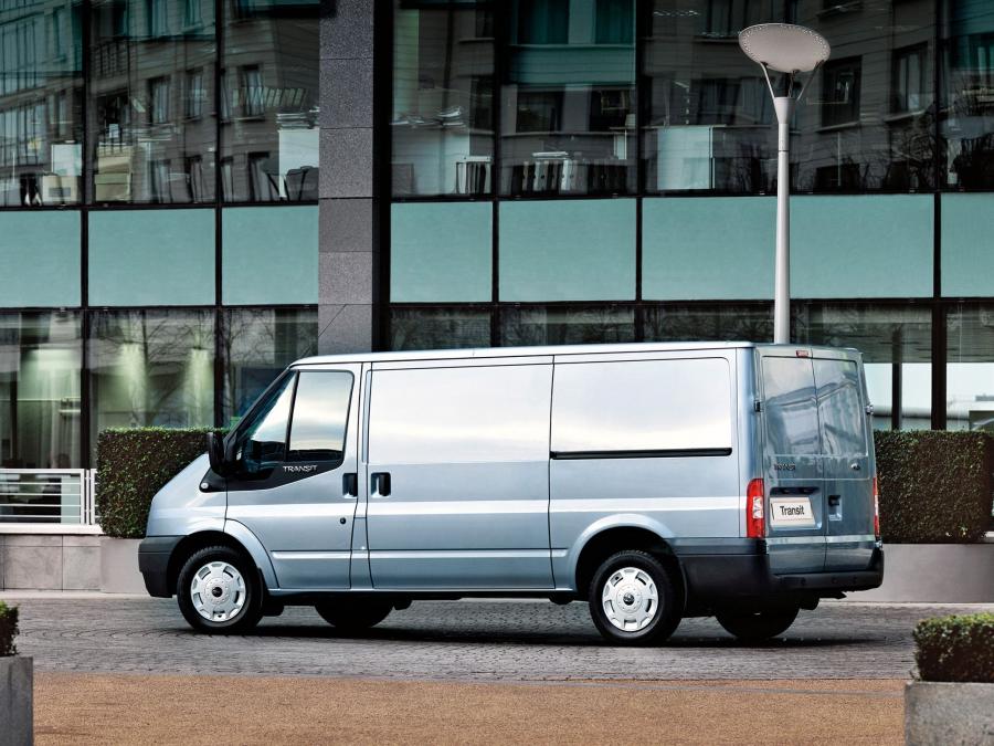  Ford Transit SWB Van 2006 года  (фото 14 из 27)